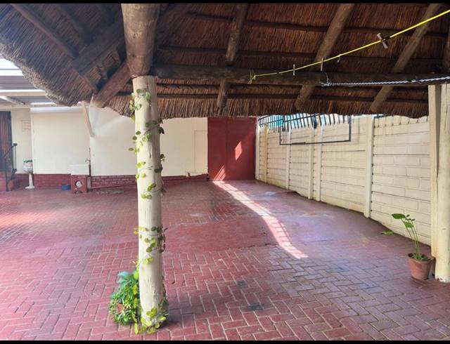 2 BEDROOM HOUSE FOR SALE IN LAUDIUM